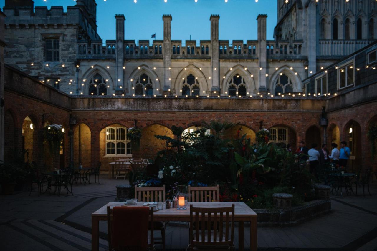 Ashridge House Hotel เบิร์กเคมสเต็ด ภายนอก รูปภาพ